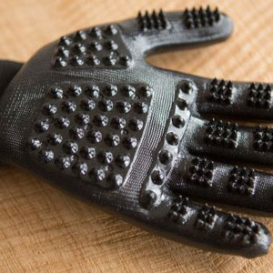 HandsOn® All-In-One Revolutionary Bathing / Grooming Gloves